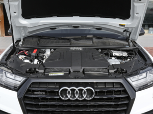 2018款45TFSI S line运动型 发动机