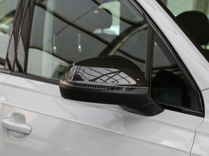 201840TFSI S line\ ^