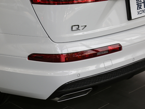 201840TFSI S line\ ^