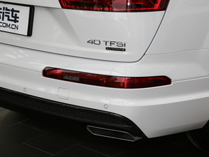 201840TFSI S line\ ^