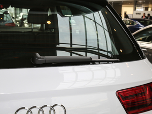 201840TFSI S line\ ^