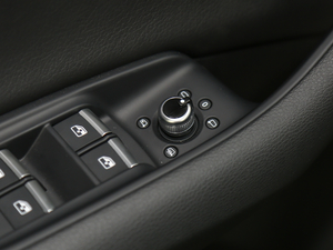 201840TFSI S line\(yn) g