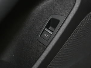 201840TFSI S line\(yn) g