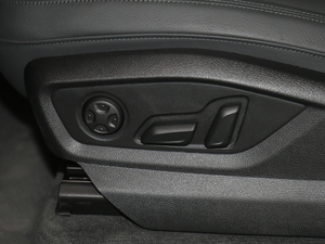 201840TFSI S line\ {{