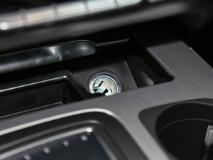 201840TFSI S line\ g