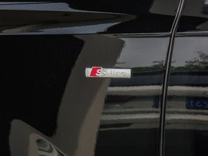 201845TFSI S line\ ^