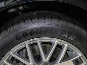 201845TFSI S line\(yn)(dng) ݆̥Ʒ