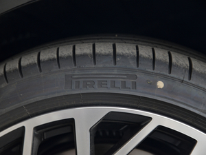 2021S8L 4.0TFSI quattro ݆̥Ʒ