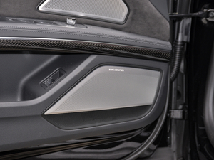 2021S8L 4.0TFSI quattro g