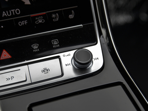 2021S8L 4.0TFSI quattro п؅^