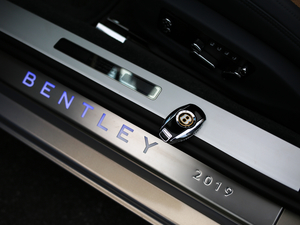 20196.0T GT W12  ܇耳