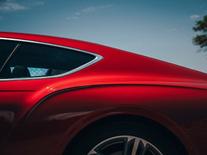 20194.0T GT V8 (ji)^