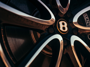 20194.0T GT V8 (x)(ji)^