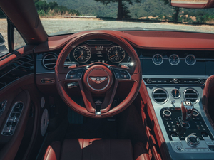 20194.0T GT V8  п؅^