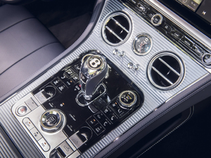 20194.0T GT V8  п؅^