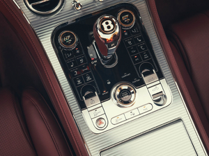 20194.0T GT V8  п؅^