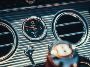 20194.0T GT V8  п؅^