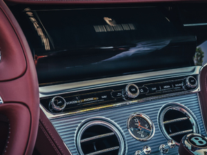 20194.0T GT V8  п؅^