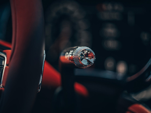 20194.0T GT V8  п؅^