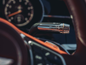 20194.0T GT V8  п؅^