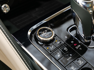 20206.0T W12 ˜ʰ {(dio){(dio)(ji)