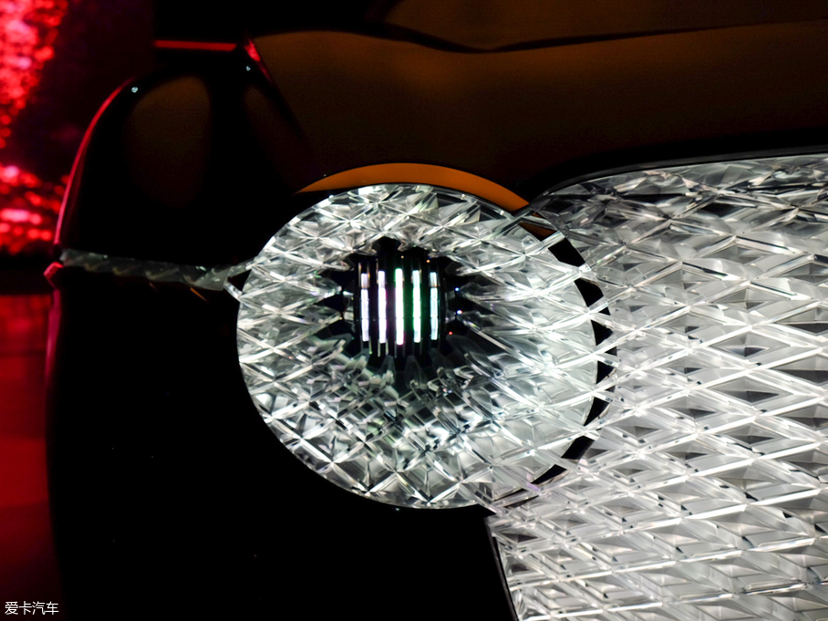 2019EXP 100 GT ܇(ch)