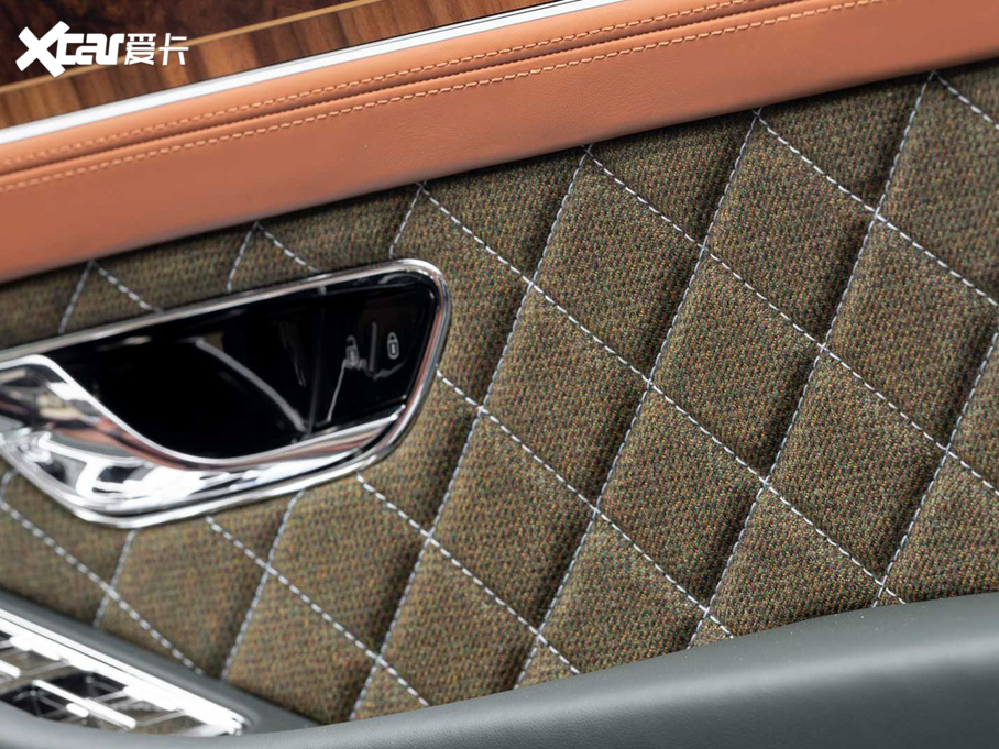 2020W GT Convertible Equestrian Edition