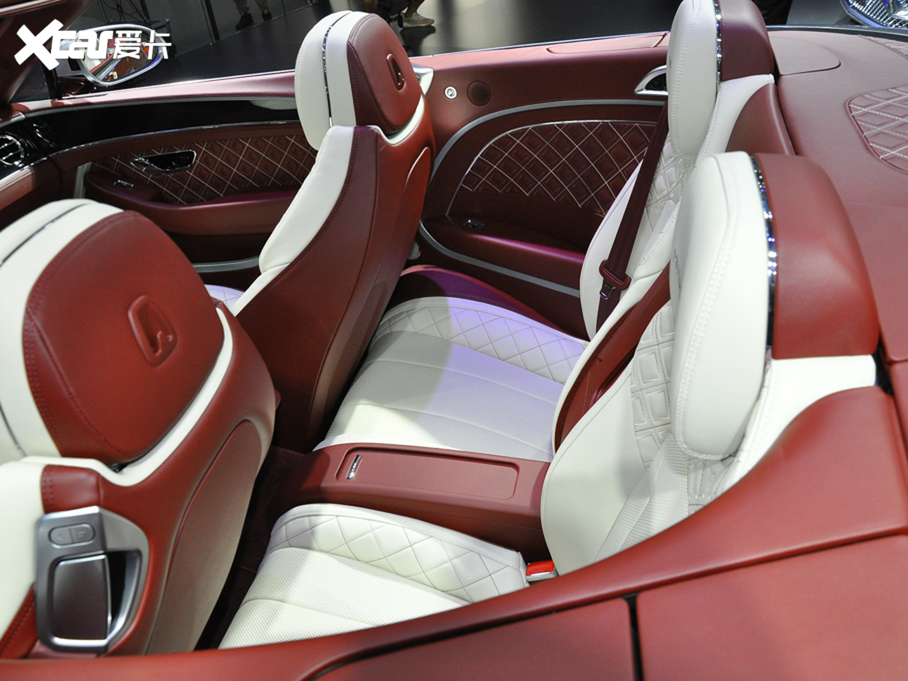 2020W GT Mulliner Convertible