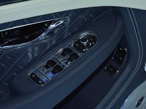 20204.0T GT V8 п؅^(q)