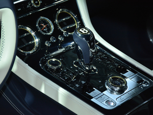 20204.0T GT V8 п؅^(q)