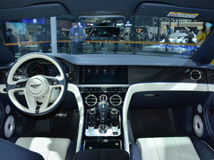 20204.0T GT V8 п؅^