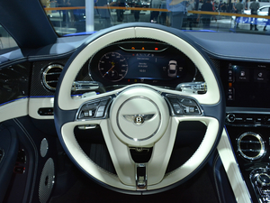 20204.0T GT V8 п؅^