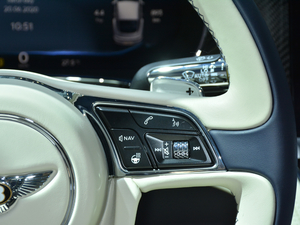 20204.0T GT V8 п؅^