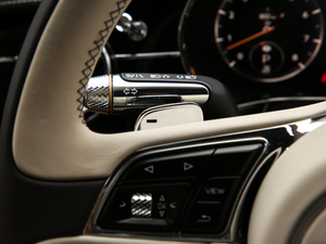 20204.0T GT V8 п؅^