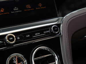 20204.0T GT V8 п؅^