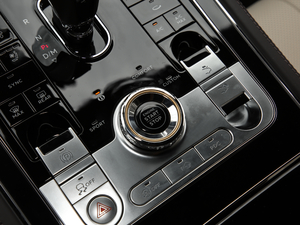 20204.0T GT V8 п؅^