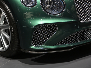 20204.0T GT V8 (x)(ji)^