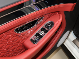 20204.0T GT V8  п؅^