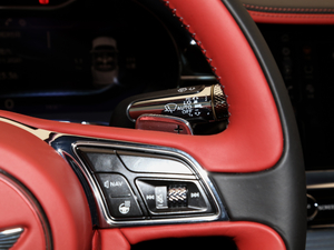 20204.0T GT V8  п؅^