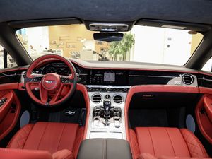 20204.0T GT V8  п؅^