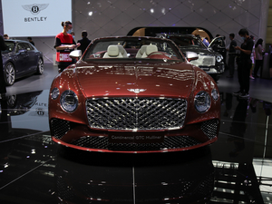 2020款GT Mulliner Convertible 正前