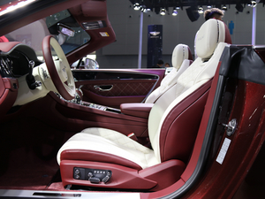 2020GT Mulliner Convertible g