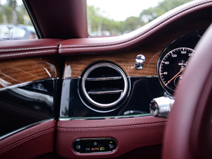 20204.0T GT V8  п؅^