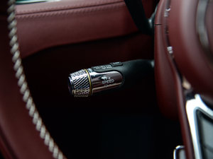 20204.0T GT V8  п؅^