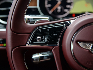 20204.0T GT V8  п؅^