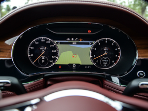 20204.0T GT V8  п؅^