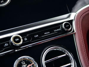 20204.0T GT V8  п؅^(q)