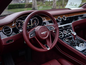 20204.0T GT V8  п؅^