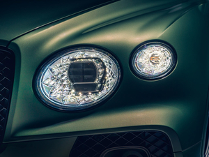 20214.0T V8 First Edition  (ji)^