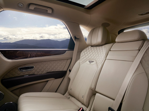 20214.0T V8 First Edition  g